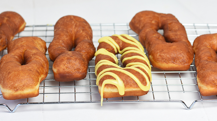 opskrift - luftige norske klejner - lette at bage 